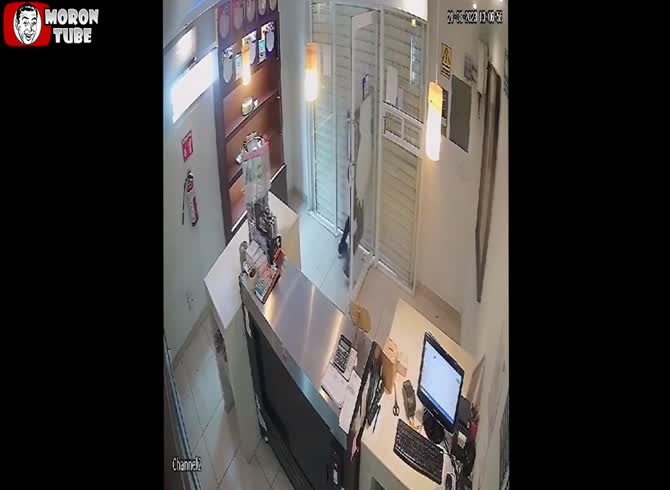 Video :Funny - In a Mexican pastry business, an employee restrains an armed thief